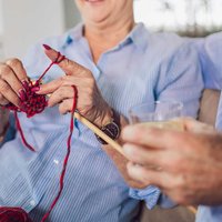 Working from a crochet graph without a mess of woven ends or bulky carried yarn -- the small-ball method.