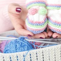 How to reclaim and straighten crinkled yarn after ripping out a project, so it can be knitted again.