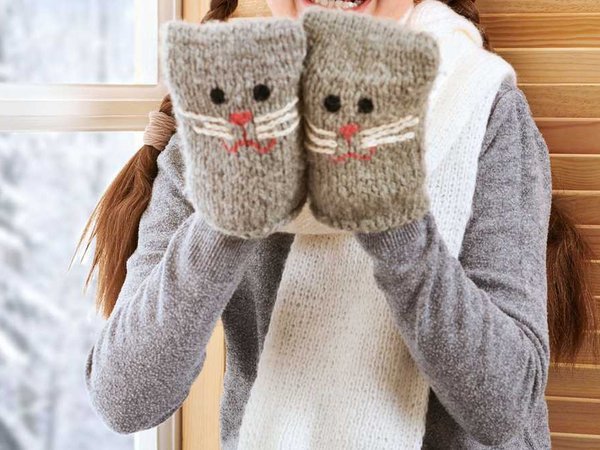 Sue's Crochet & Knitting Page - Pygora Yarn